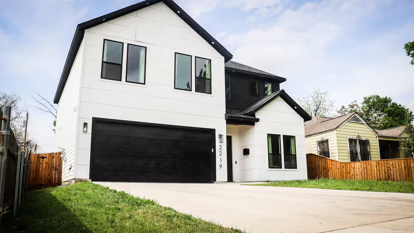 SoftLyfe Rentals exterior